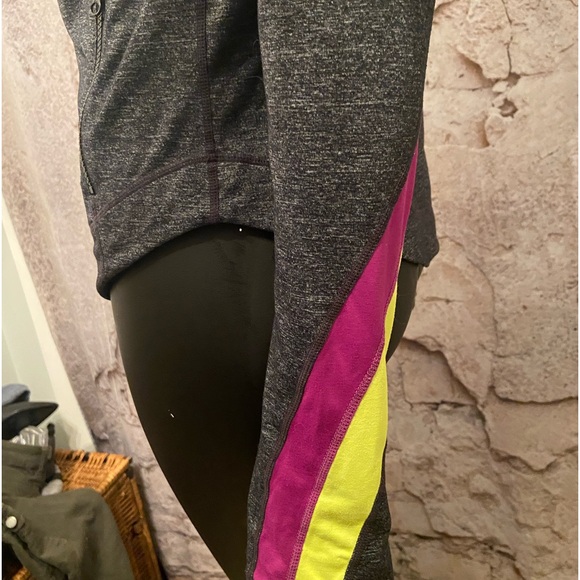 Lululemon Lightweight Grey Hoodie with Ponytail Hole - Picture 5 of 9